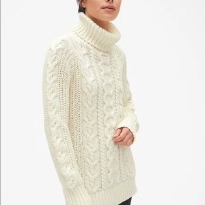 GAP white Cable Knit Turtleneck Sweater size Medium